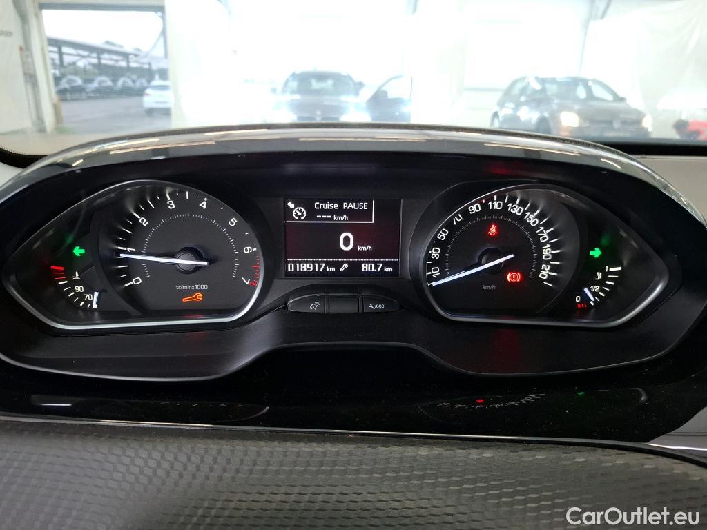 Peugeot  208  Allure Business 1.2 PureTech 110CV BVM6 E6dT #44