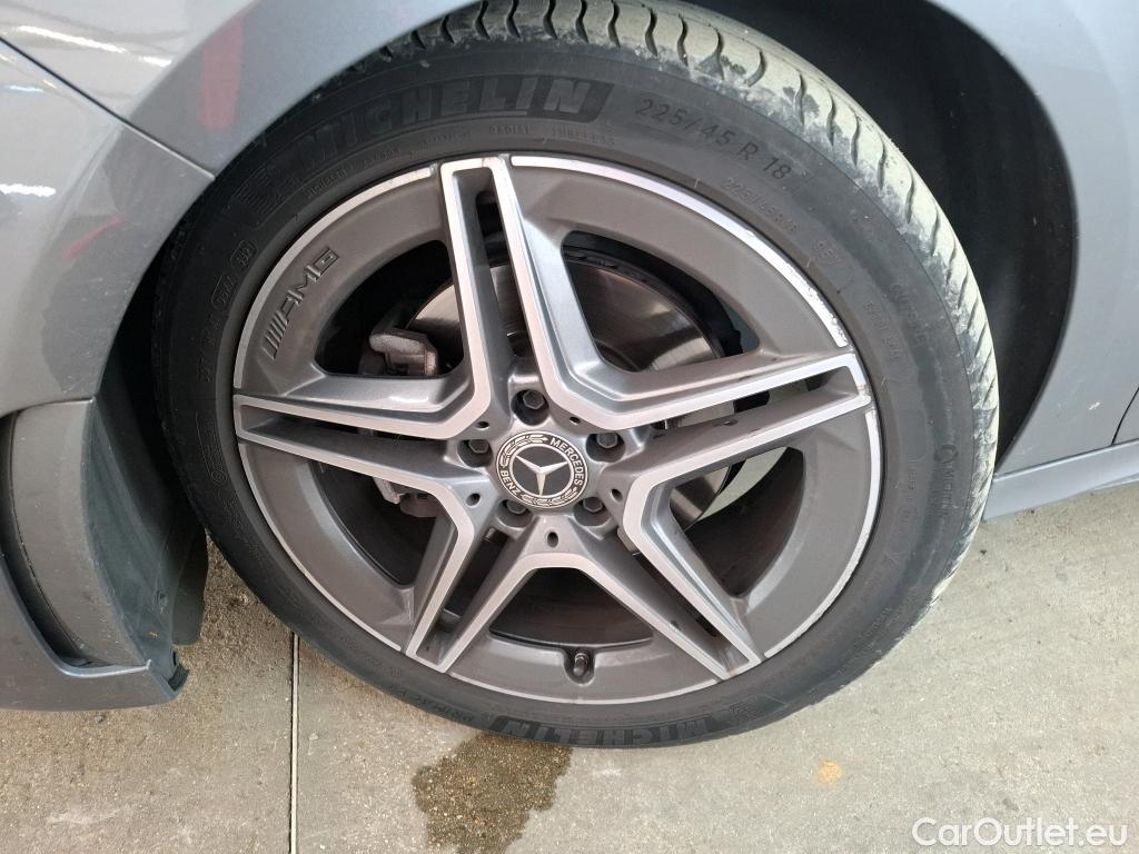 Mercedes  B-Klasse MERCEDES-BENZ Classe B / 2019 / 5P / monospace B 200 d AMG Line Edition BA8 #30