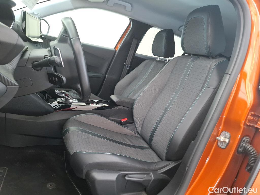 Peugeot  2008  Allure 1.2 PureTech 130CV BVA8 E6d #8