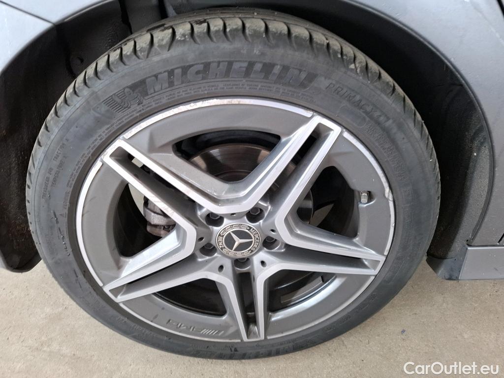 Mercedes  B-Klasse MERCEDES-BENZ Classe B / 2019 / 5P / monospace B 200 d AMG Line Edition BA8 #2