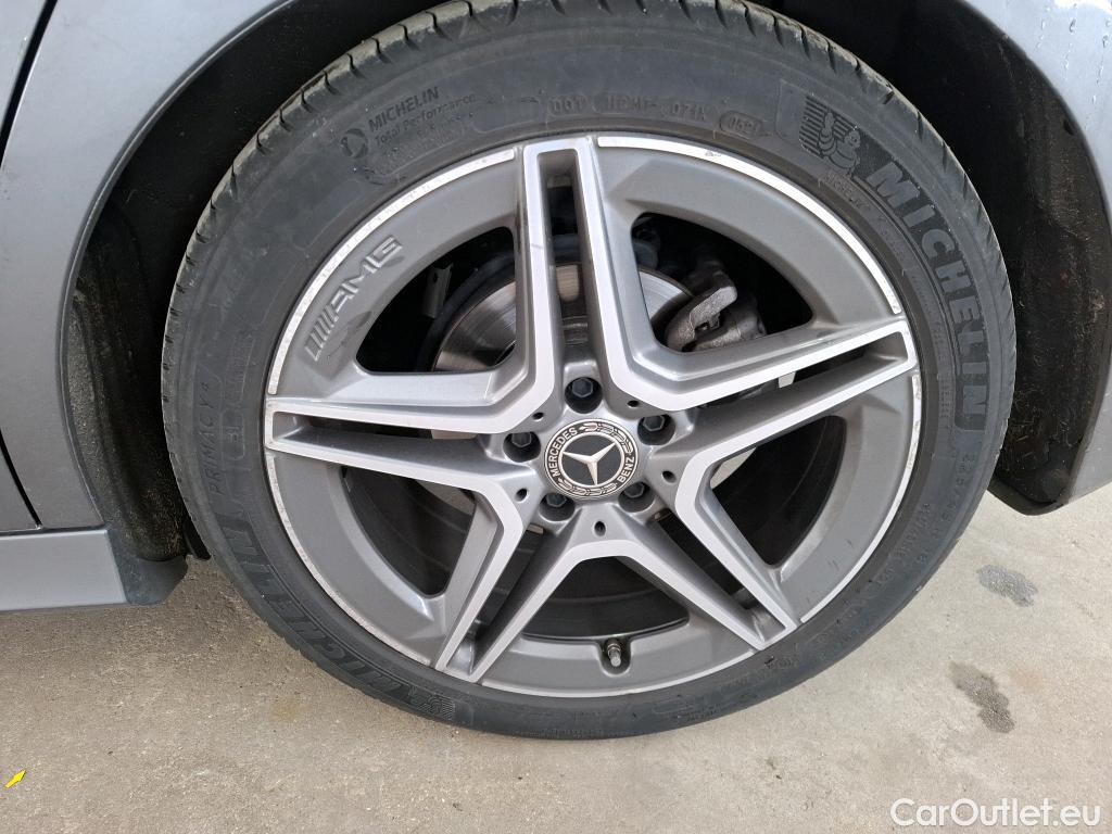 Mercedes  B-Klasse MERCEDES-BENZ Classe B / 2019 / 5P / monospace B 200 d AMG Line Edition BA8 #35