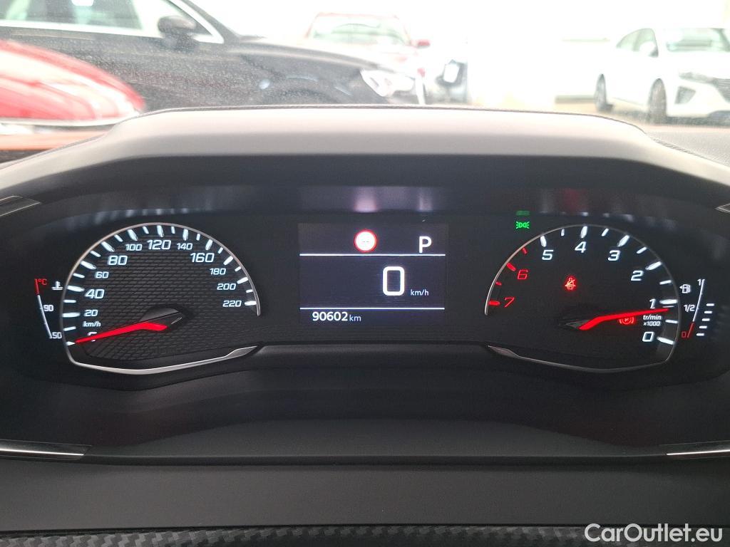 Peugeot  2008  Allure 1.2 PureTech 130CV BVA8 E6d #6
