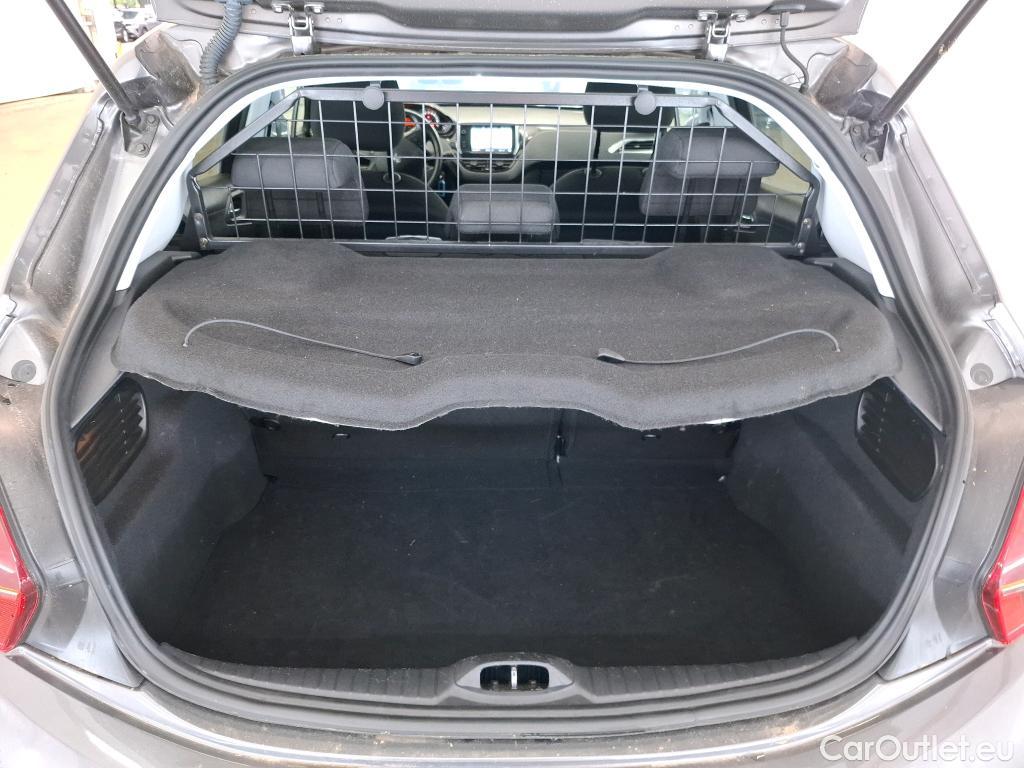 Peugeot  208  Allure Business 1.2 PureTech 110CV BVM6 E6dT #10