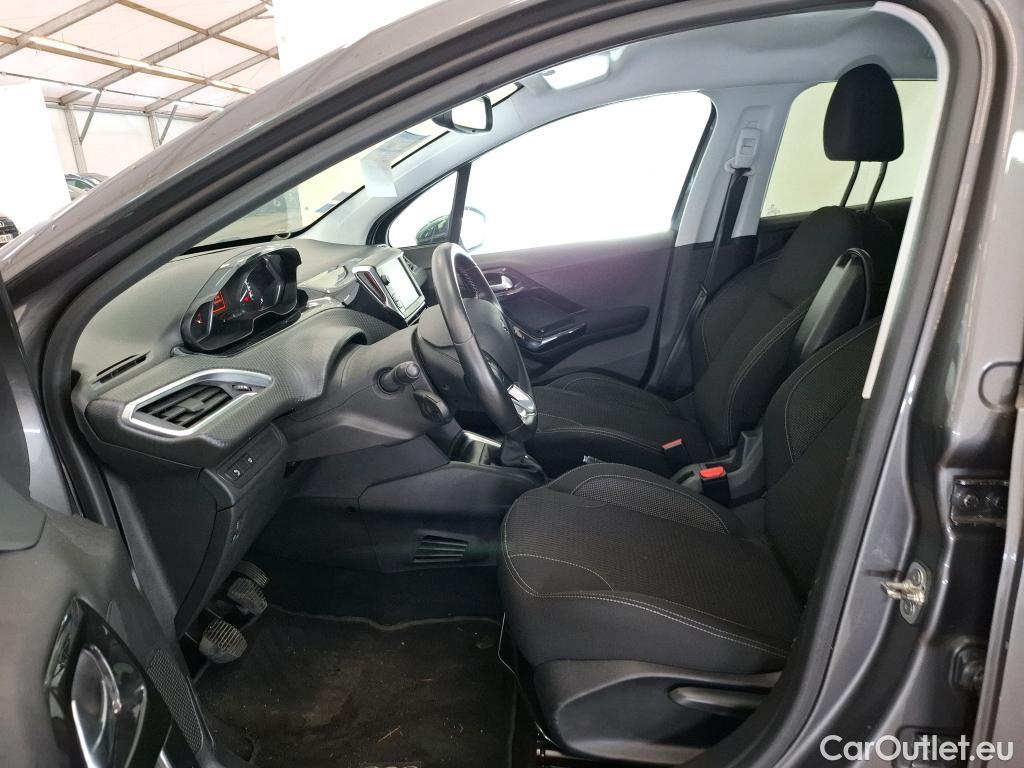 Peugeot  208  Allure Business 1.2 PureTech 110CV BVM6 E6dT #8