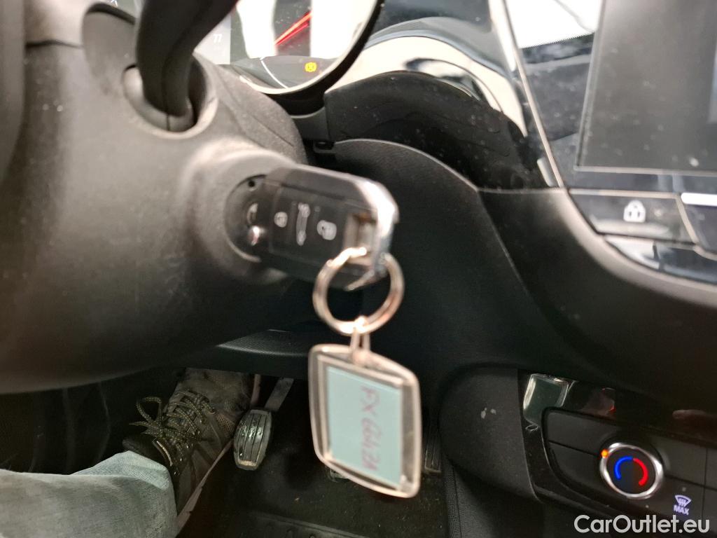 Opel  Corsa  F Edition Business 1.2 75CV BVM5 E6d #12