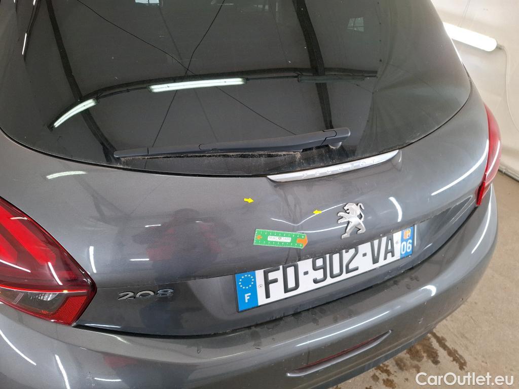 Peugeot  208  Allure Business 1.2 PureTech 110CV BVM6 E6dT #1