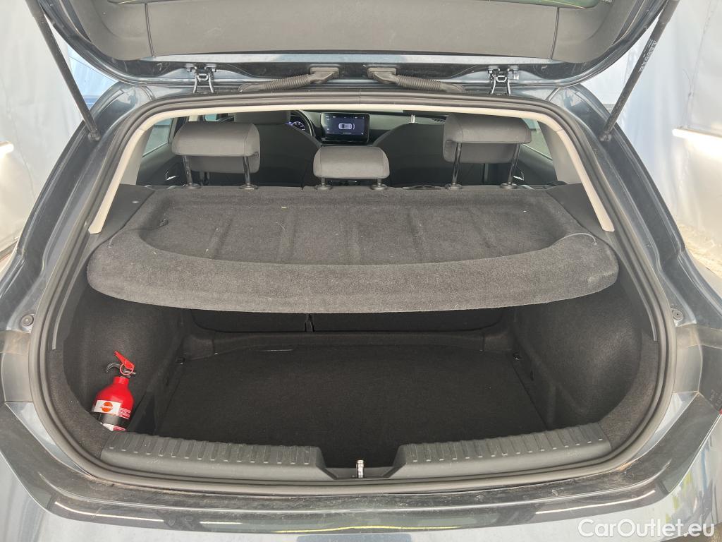 Seat  Leon  Business 1.0 TSI 110CV BVM6 E6d #10
