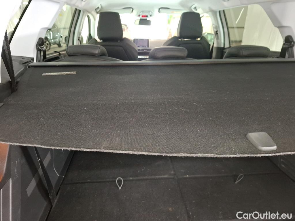  Peugeot  5008  Allure 1.5 HDi 130CV BVA8 E6d #44