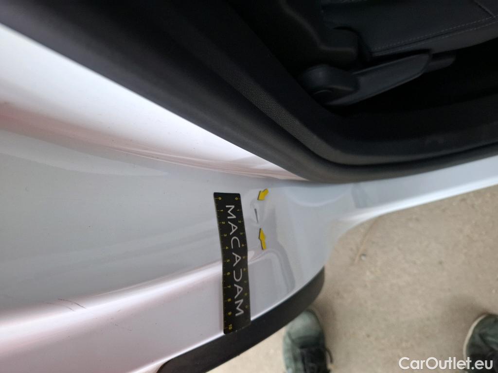  Peugeot  5008  Allure 1.5 HDi 130CV BVA8 E6d #49