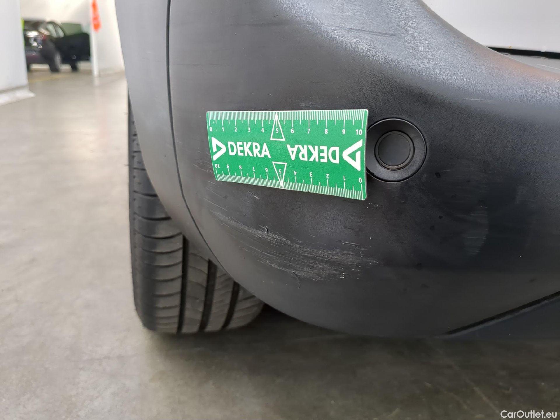 Toyota  Proace TOYOTA  City / 2019 / 4P / Fourgonnette 1.5 Medium 100 D-4D Business #28