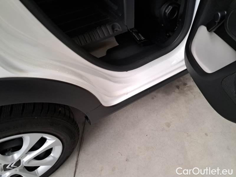 Citroen  C3 CITROEN  / 2020 / 5P / BERLINA BLUEHDI 100 SeS FEEL VAN #108