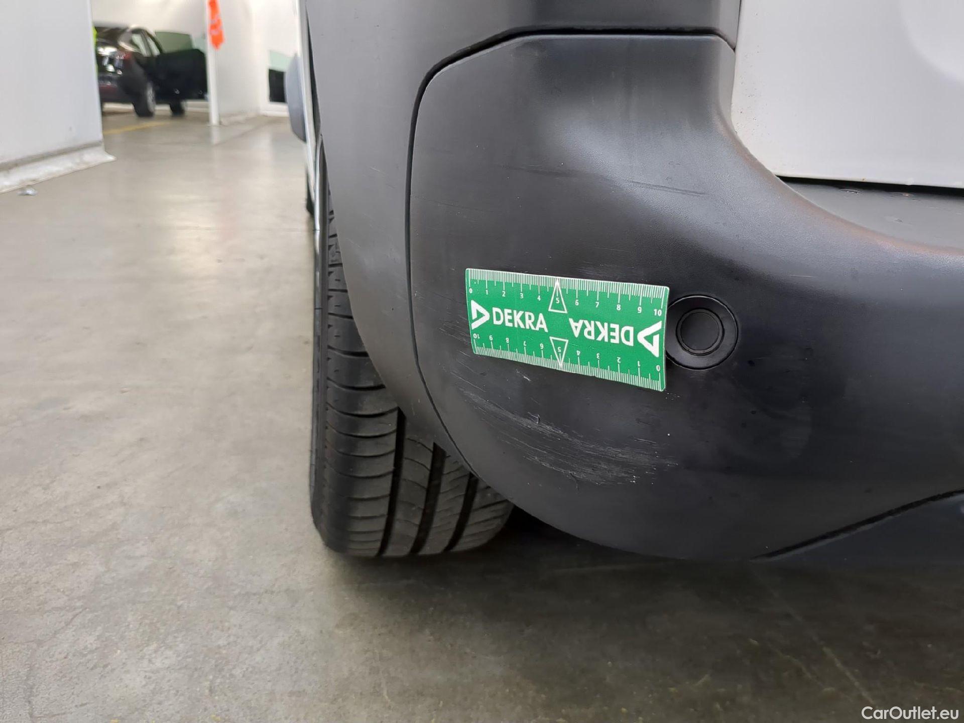 Toyota  Proace TOYOTA  City / 2019 / 4P / Fourgonnette 1.5 Medium 100 D-4D Business #27