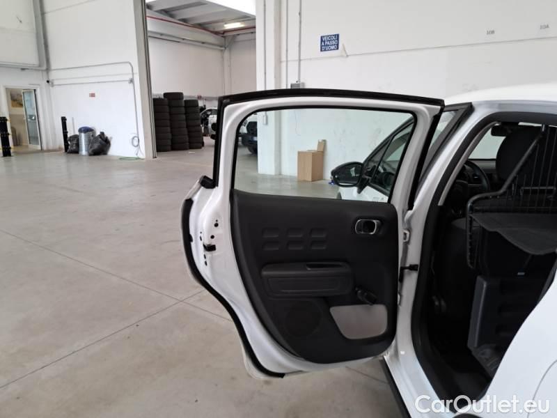 Citroen  C3 CITROEN  / 2020 / 5P / BERLINA BLUEHDI 100 SeS FEEL VAN #128
