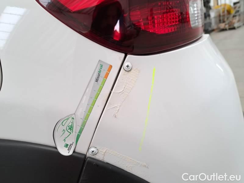 Citroen  C3 CITROEN  / 2020 / 5P / BERLINA BLUEHDI 100 SeS FEEL VAN #60