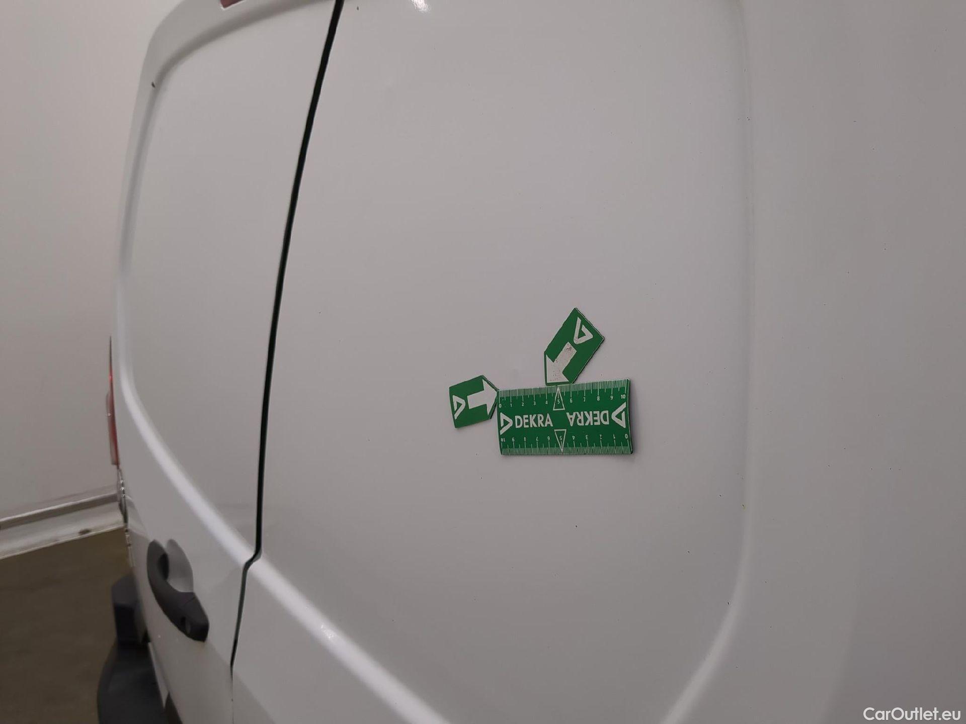 Toyota  Proace TOYOTA  City / 2019 / 4P / Fourgonnette 1.5 Medium 100 D-4D Business #33