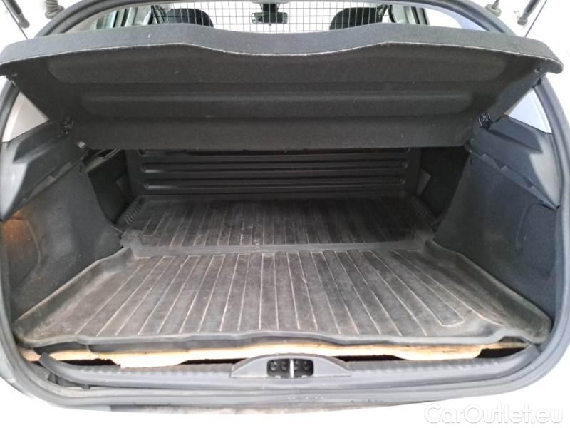 Citroen  C3 CITROEN  / 2020 / 5P / BERLINA BLUEHDI 100 SeS FEEL VAN #110