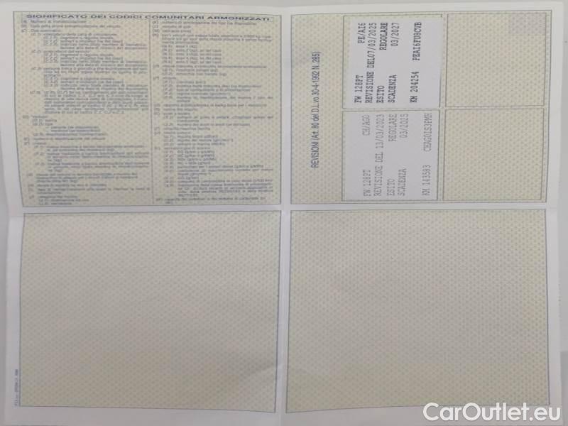 Citroen  C3 CITROEN  / 2016 / 5P / BERLINA BLUEHDI 100 SeS FEEL VAN #110