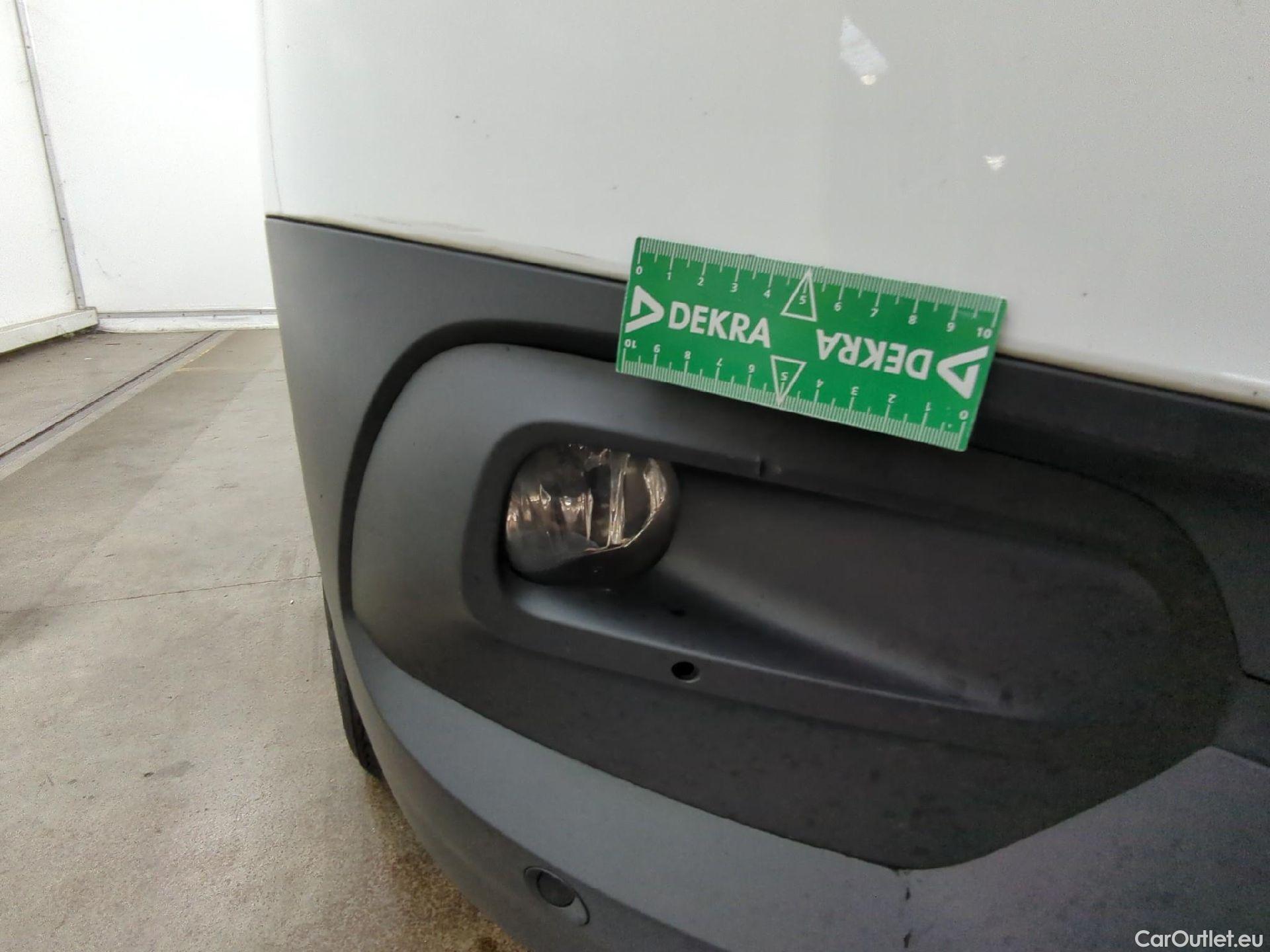 Toyota  Proace TOYOTA  City / 2019 / 4P / Fourgonnette 1.5 Medium 100 D-4D Business #17