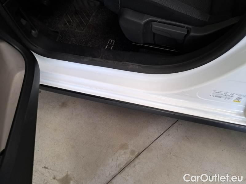 Citroen  C3 CITROEN  / 2020 / 5P / BERLINA BLUEHDI 100 SeS FEEL VAN #130
