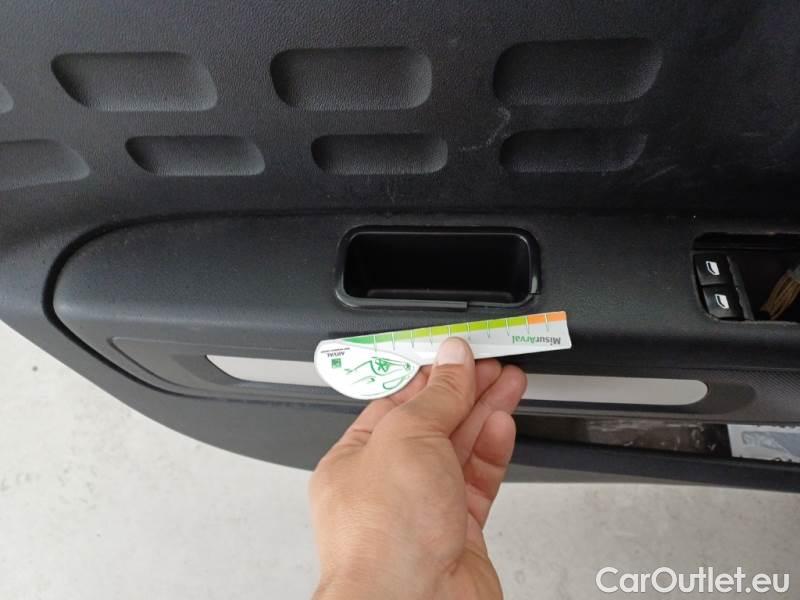 Citroen  C3 CITROEN  / 2016 / 5P / BERLINA BLUEHDI 100 SeS FEEL VAN #57
