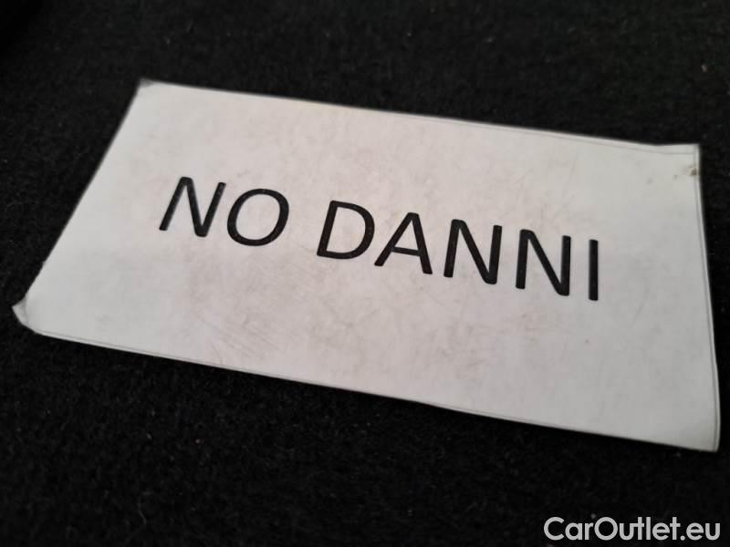 Citroen  C3 CITROEN  / 2020 / 5P / BERLINA BLUEHDI 100 SeS FEEL VAN #136