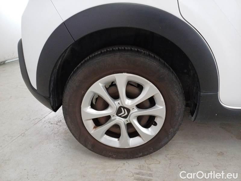 Citroen  C3 CITROEN  / 2016 / 5P / BERLINA BLUEHDI 100 SeS FEEL VAN #16