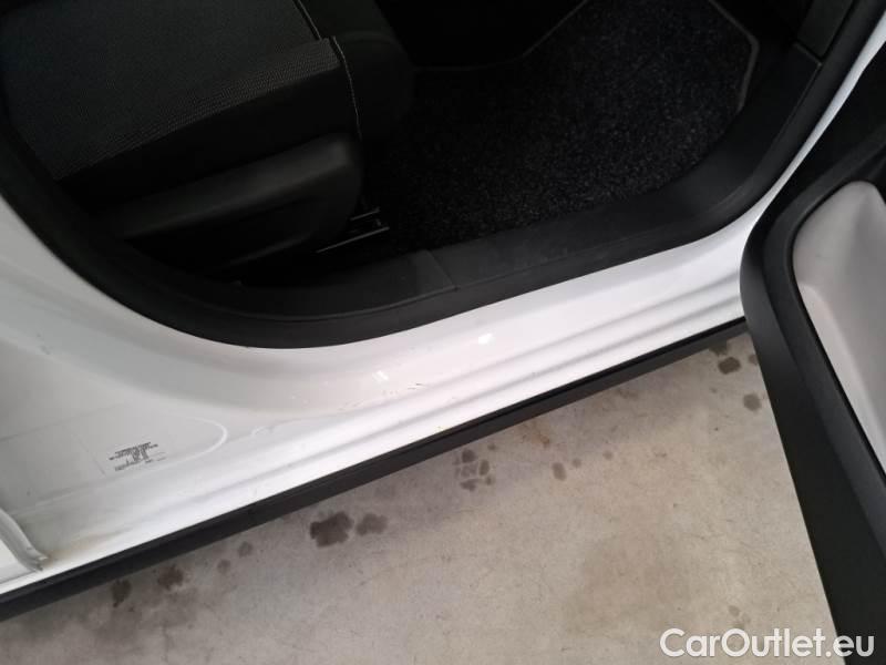 Citroen  C3 CITROEN  / 2020 / 5P / BERLINA BLUEHDI 100 SeS FEEL VAN #105