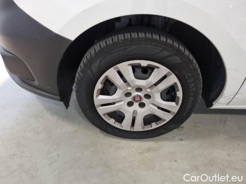 Fiat  Doblo FIAT DOBLÒ CARGO / 2014 / 4P / VETT. FURGONATA CH1 LOUNGE 1.6 MJET 105CV E6D-F SeS #18