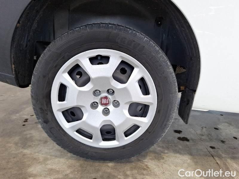 Fiat  Doblo FIAT DOBLÒ CARGO / 2014 / 5P / COMBI MAXI LH1 EASY 1.6 MJET 120CV E6D N1 #53
