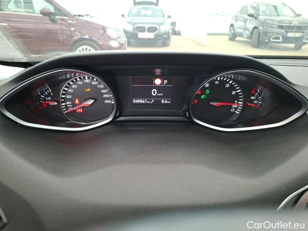 Peugeot  308  Allure 1.2 PureTech 130CV BVA8 E6d #6