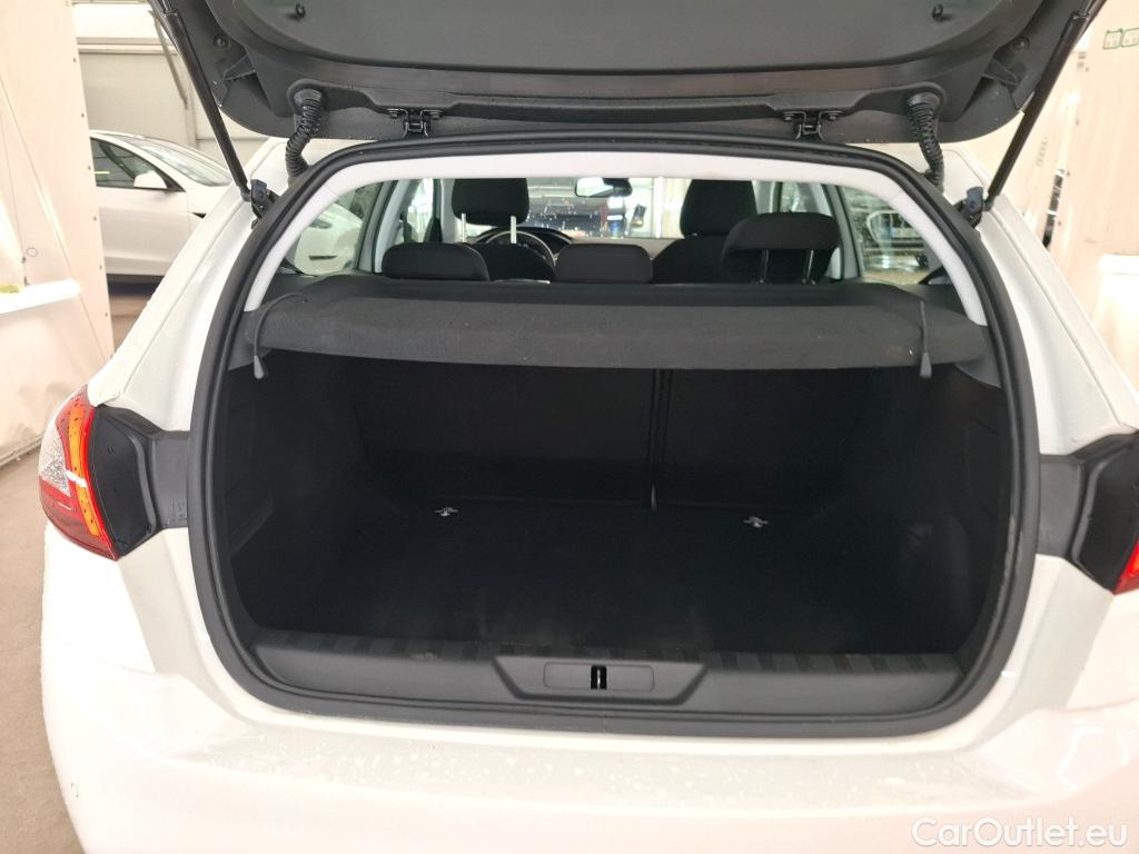 Peugeot  308 PEUGEOT  / 2017 / 5P / Berline PureTech 110 S&S ACTIVE PACK #10
