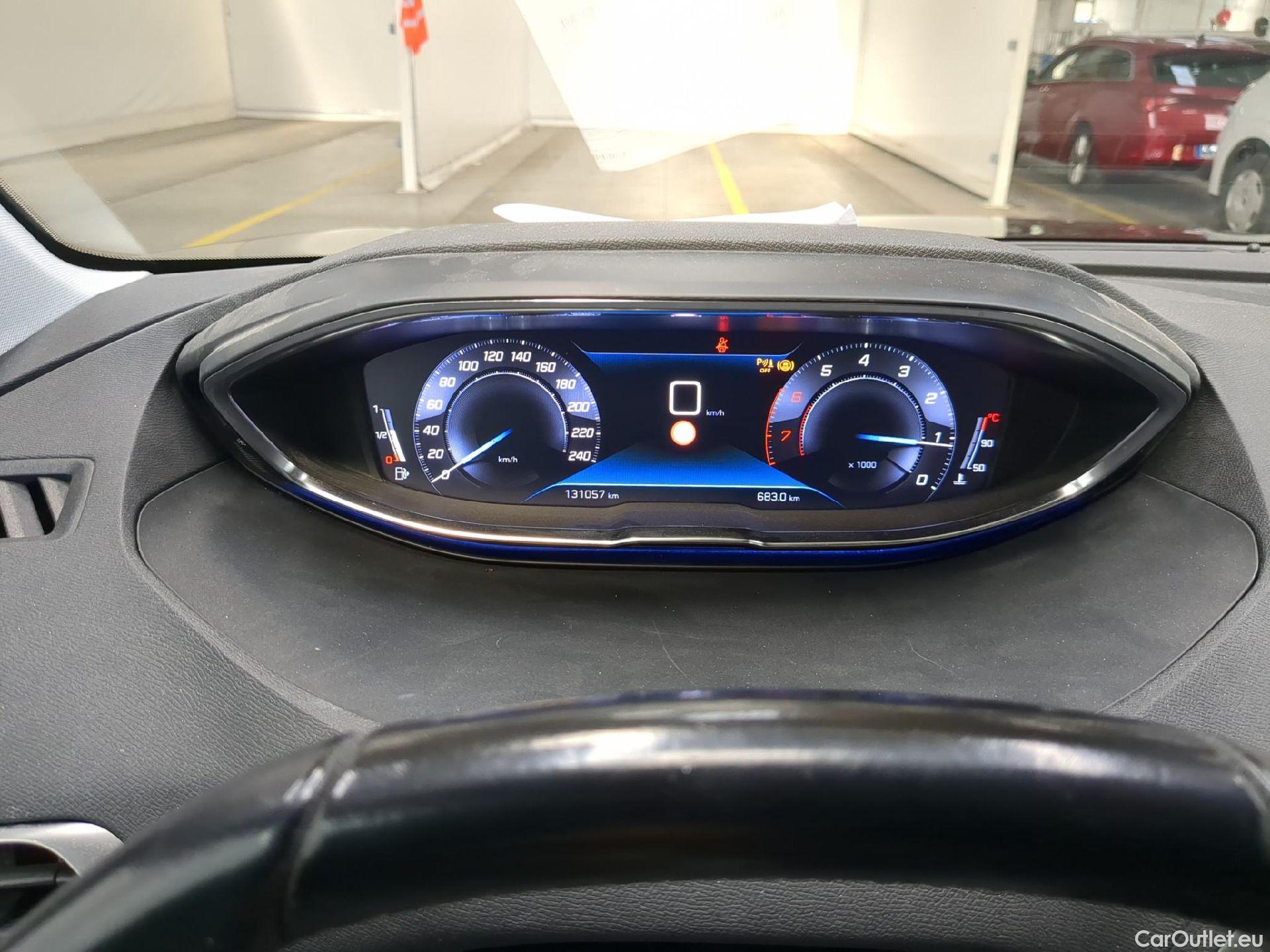Peugeot  3008  Allure Business 1.2 PureTech 130CV BVM6 E6d #6