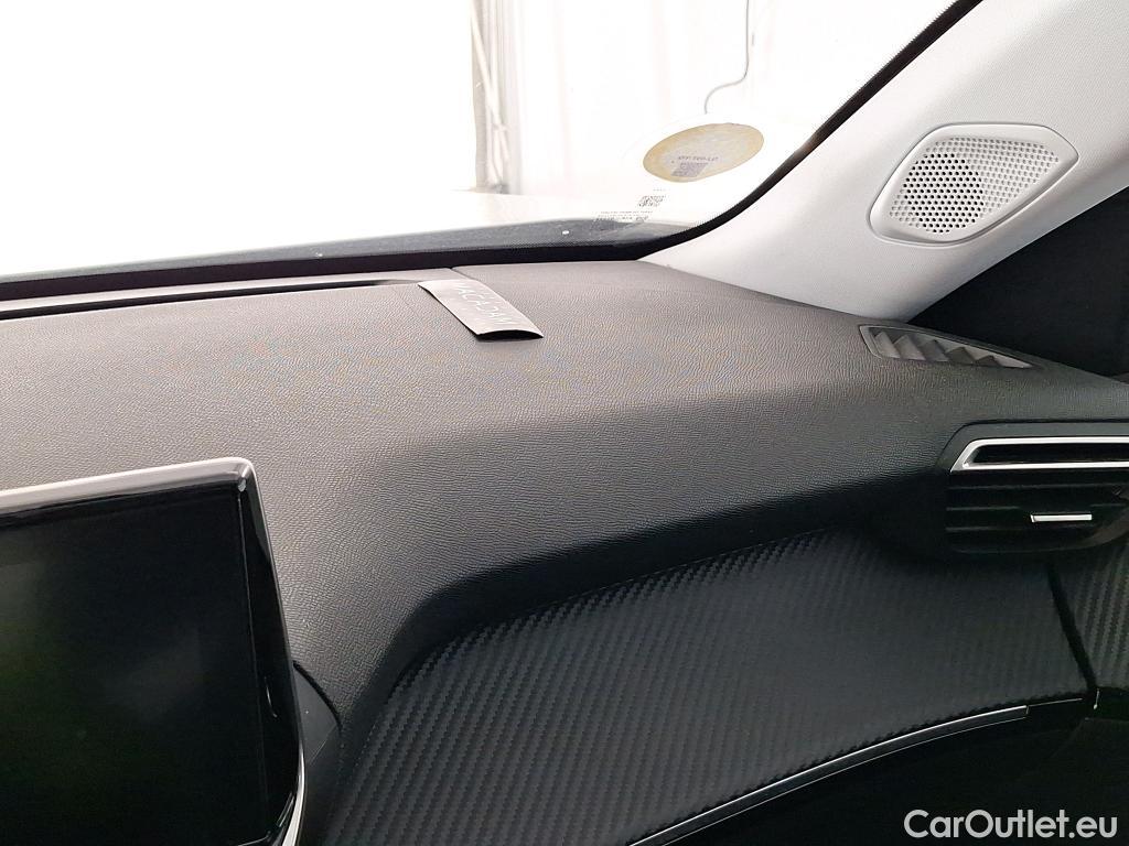 Peugeot  2008  Allure Pack 1.5 HDi 130CV E6d / VO RECONDITIONNE - PHOTOS AVANT RECONDITIONNEMENT #4