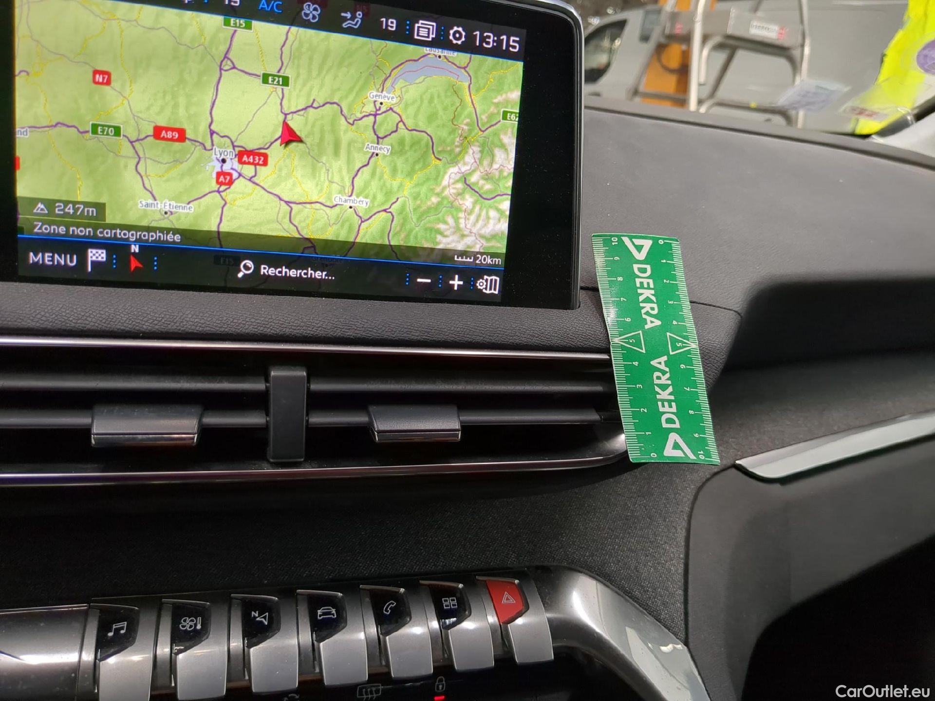 Peugeot  3008  Allure Business 1.2 PureTech 130CV BVM6 E6d #1