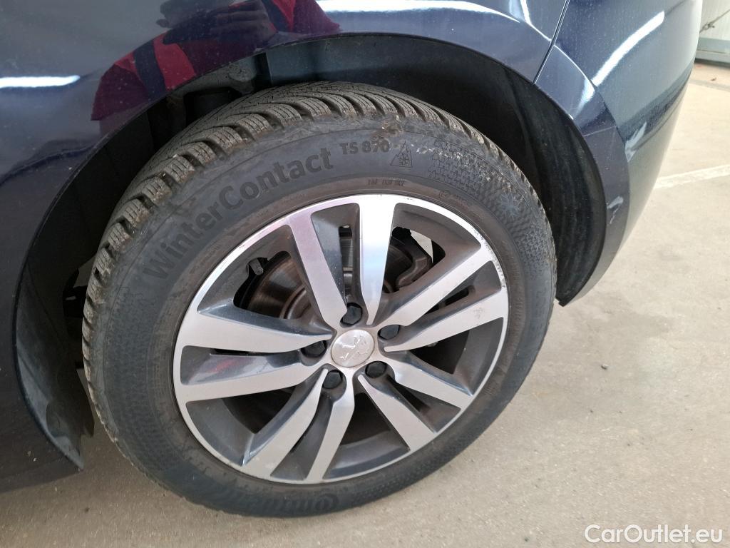 Peugeot  308  Allure 1.2 PureTech 130CV BVA8 E6d #8