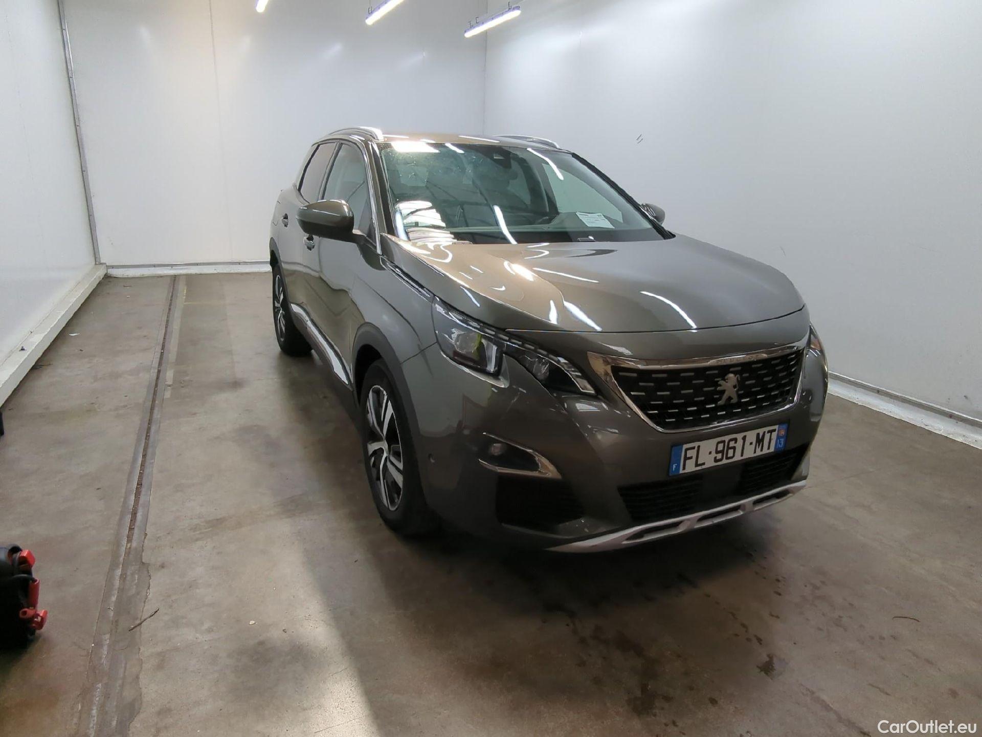 Peugeot  3008  Allure Business 1.2 PureTech 130CV BVM6 E6d #4