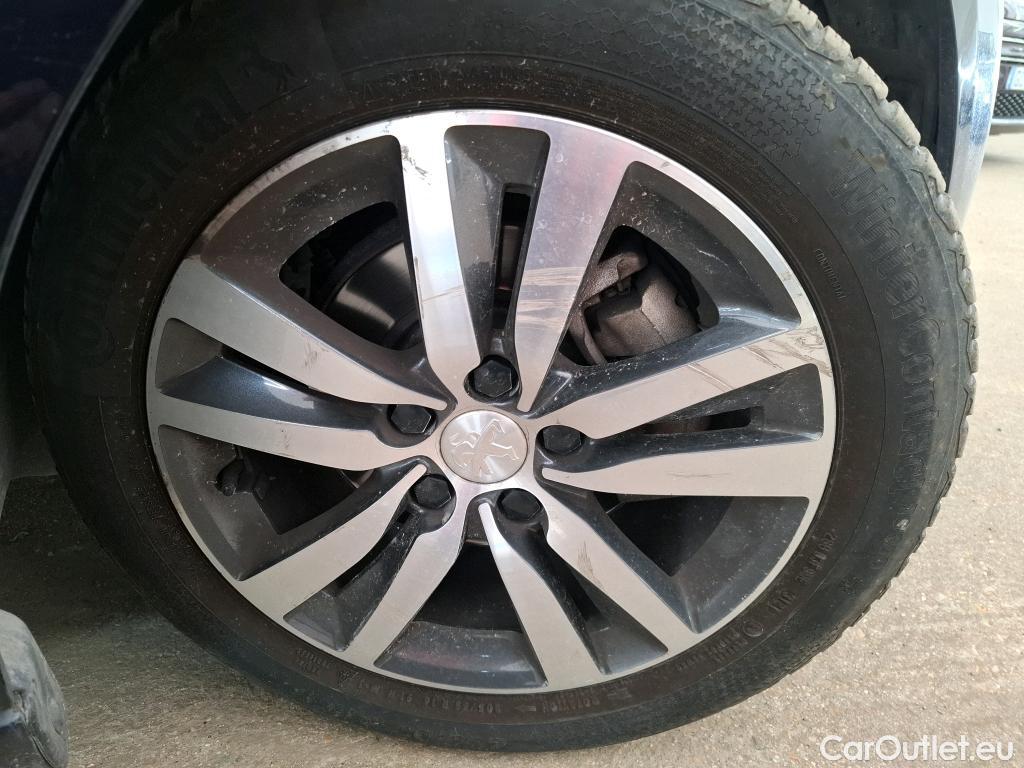 Peugeot  308  Allure 1.2 PureTech 130CV BVA8 E6d #21