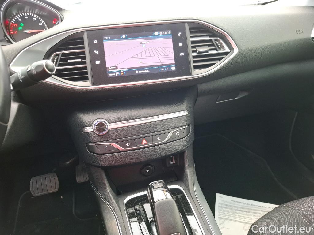 Peugeot  308  Allure 1.2 PureTech 130CV BVA8 E6d #7