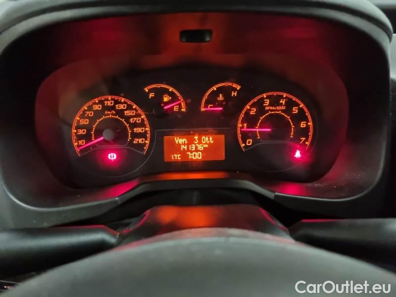 Fiat  Fiorino FIAT  / 2016 / 4P / VETT. FURGONATA 1.3 MULTIJET 95 CV E6 SX #4