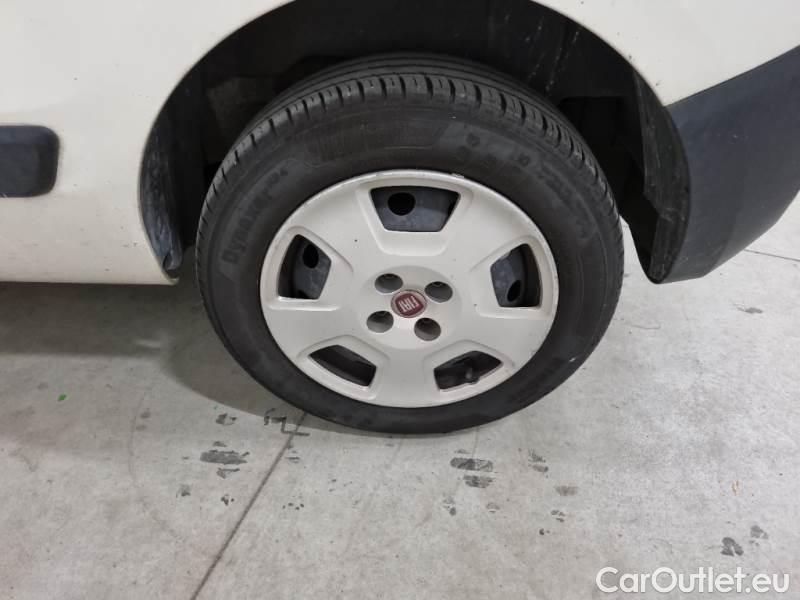 Fiat  Fiorino FIAT  / 2016 / 4P / VETT. FURGONATA 1.3 MULTIJET 95 CV E6 SX #17