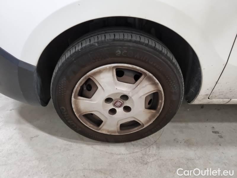 Fiat  Fiorino FIAT  / 2016 / 4P / VETT. FURGONATA 1.3 MULTIJET 95 CV E6 SX #18