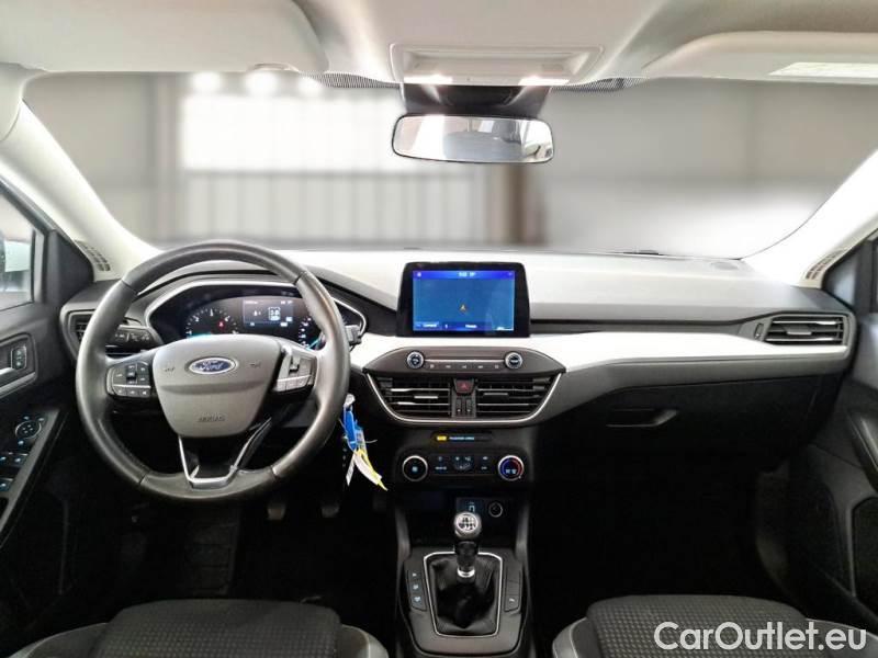 Ford  Focus FORD  / 2018 / 5P / STATION WAGON 1.5 ECOBLUE 120CV BUSINESS SW (AUTOCARRO) #3