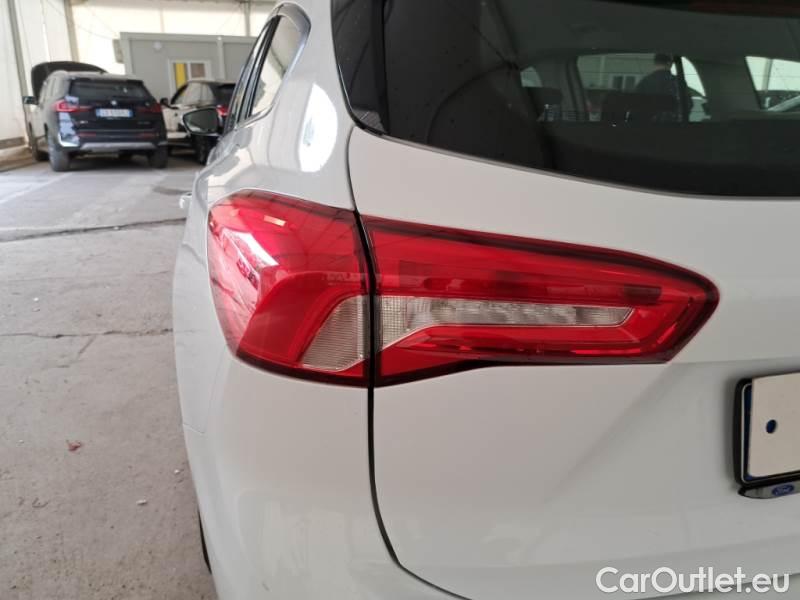 Ford  Focus FORD  / 2018 / 5P / STATION WAGON 1.5 ECOBLUE 120CV BUSINESS SW (AUTOCARRO) #49