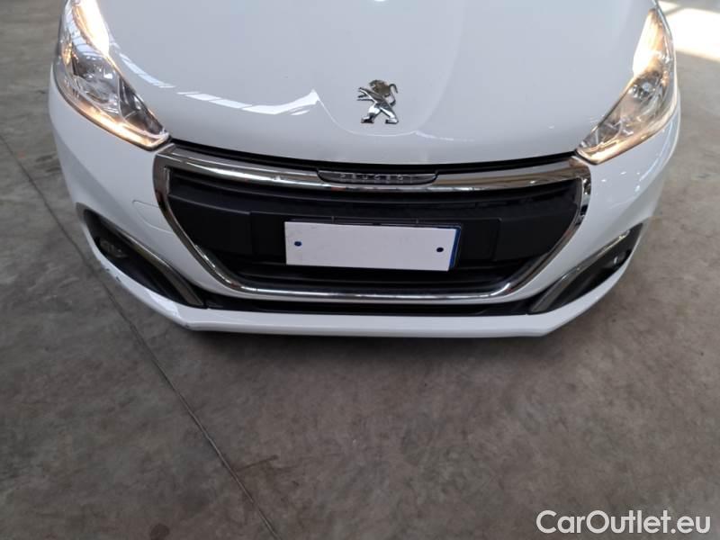 Peugeot  208 PEUGEOT  / 2015 / 5P / BERLINA VAN ACTIVE BLUEHDI 100CV #36