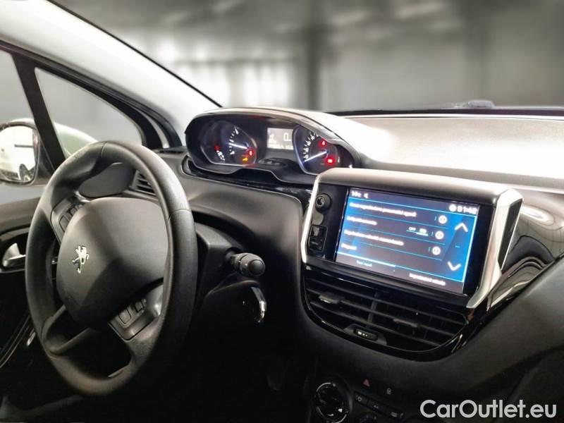 Peugeot  208 PEUGEOT  / 2015 / 5P / BERLINA VAN ACTIVE BLUEHDI 100CV #3
