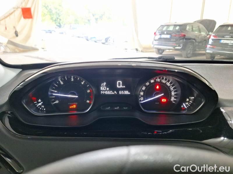 Peugeot  208 PEUGEOT  / 2015 / 5P / BERLINA VAN ACTIVE BLUEHDI 100CV #4