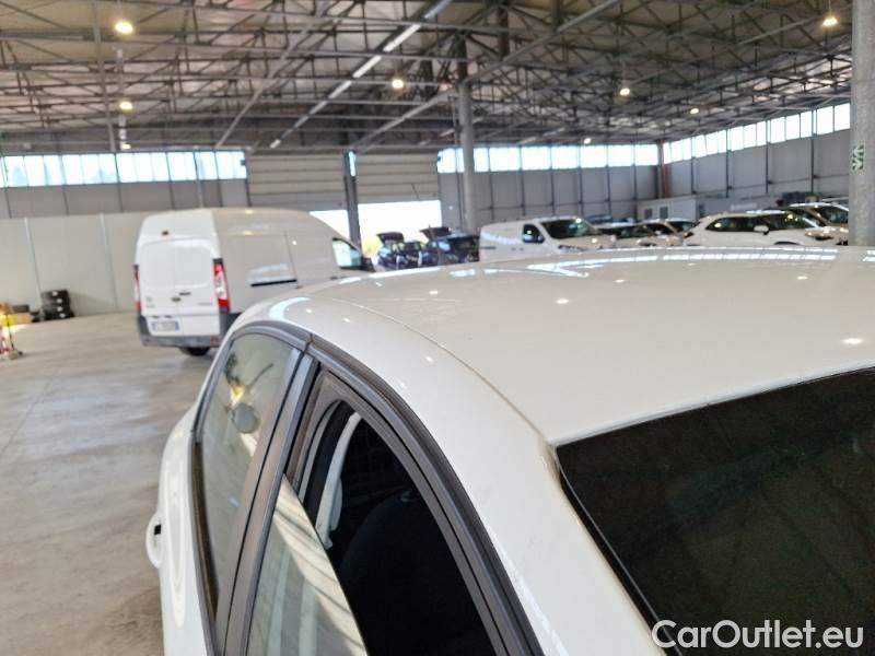 Peugeot  208 PEUGEOT  / 2015 / 5P / BERLINA VAN ACTIVE BLUEHDI 100CV #27