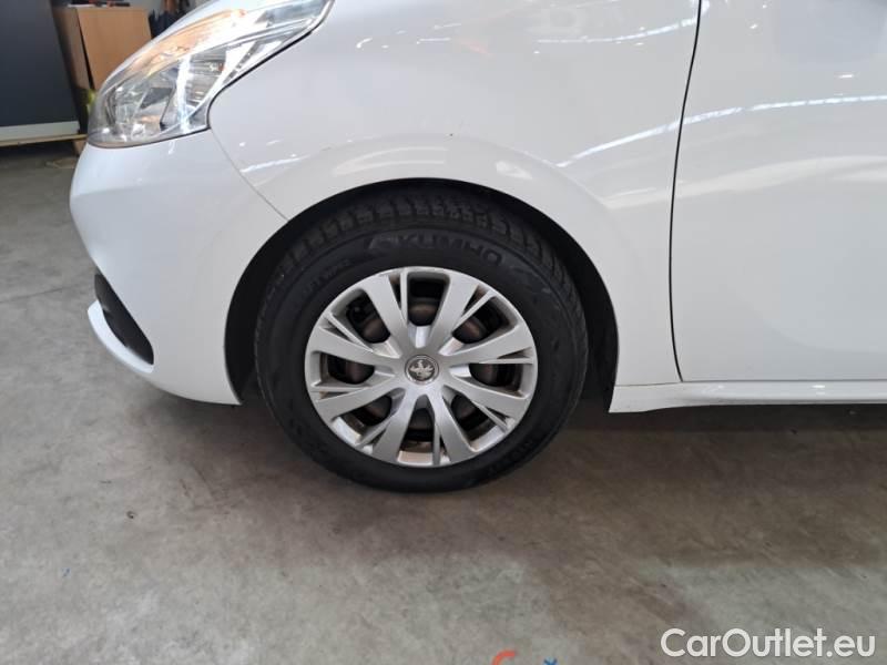 Peugeot  208 PEUGEOT  / 2015 / 5P / BERLINA VAN ACTIVE BLUEHDI 100CV #18