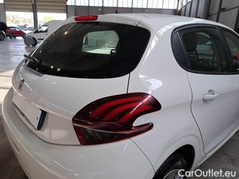 Peugeot  208 PEUGEOT  / 2015 / 5P / BERLINA VAN ACTIVE BLUEHDI 100CV #58