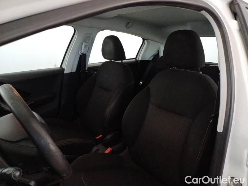 Peugeot  208 PEUGEOT  / 2015 / 5P / BERLINA MIX BLUEHDI 75CV #11